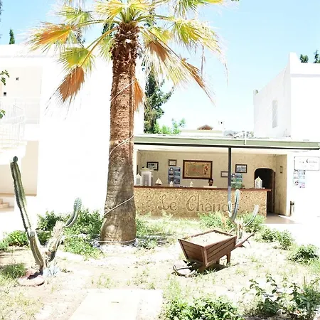 Bed & Breakfast Le Chance & *